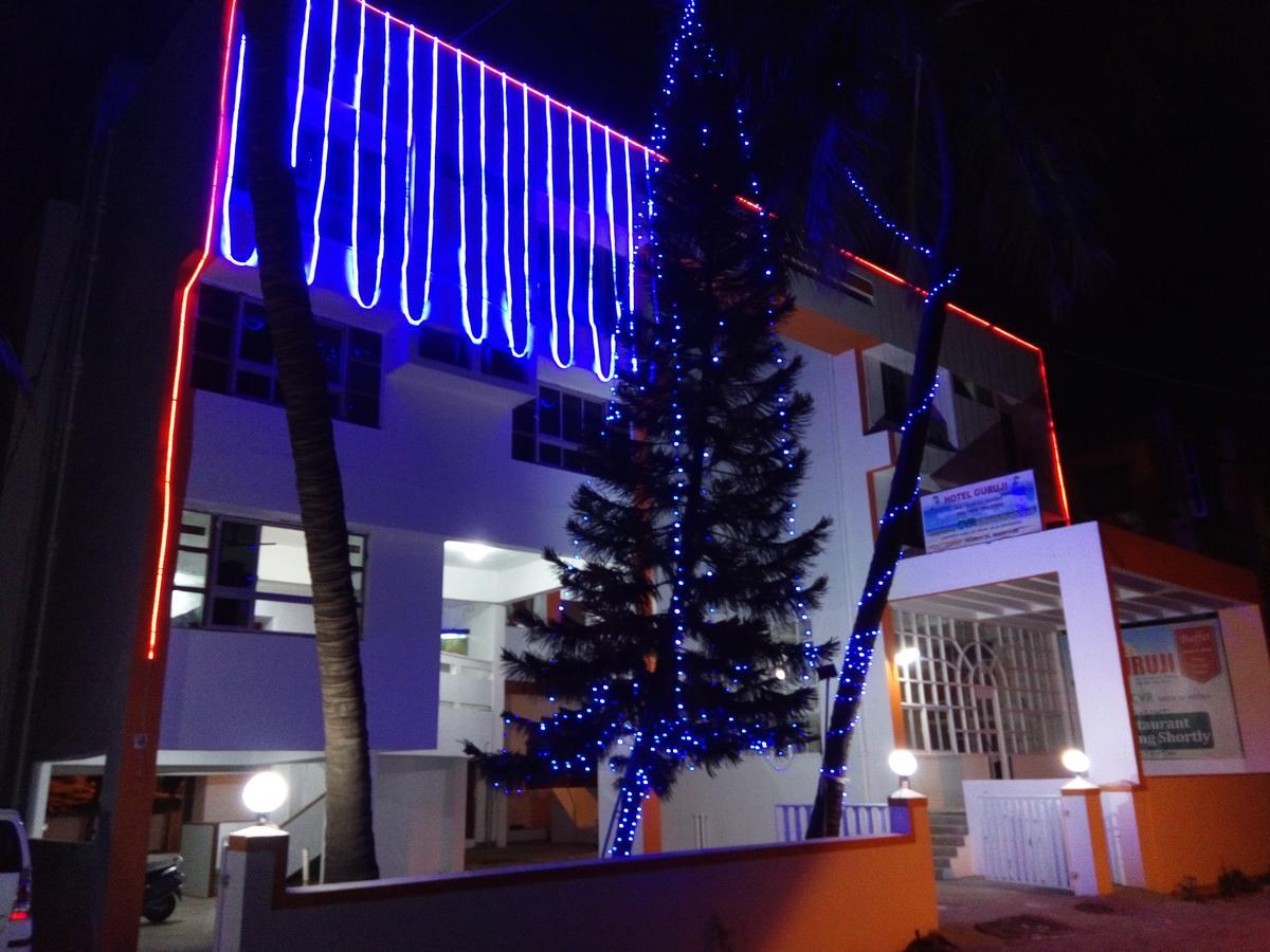 Hotel Guruji Alībāg Exteriér fotografie